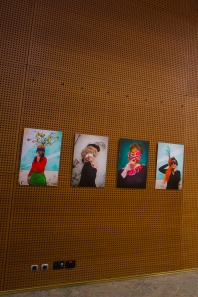 action culturelle, artistique, arts plastiques, auditorium dijon, autoportrait, coiffe, costume, détenue, féminité, femme, identité, julia morlot, maison d'arrêt, maison d'arrêt de dijon, marion bidaud, masque, opéra de dijon, ornement, portrait, prison,